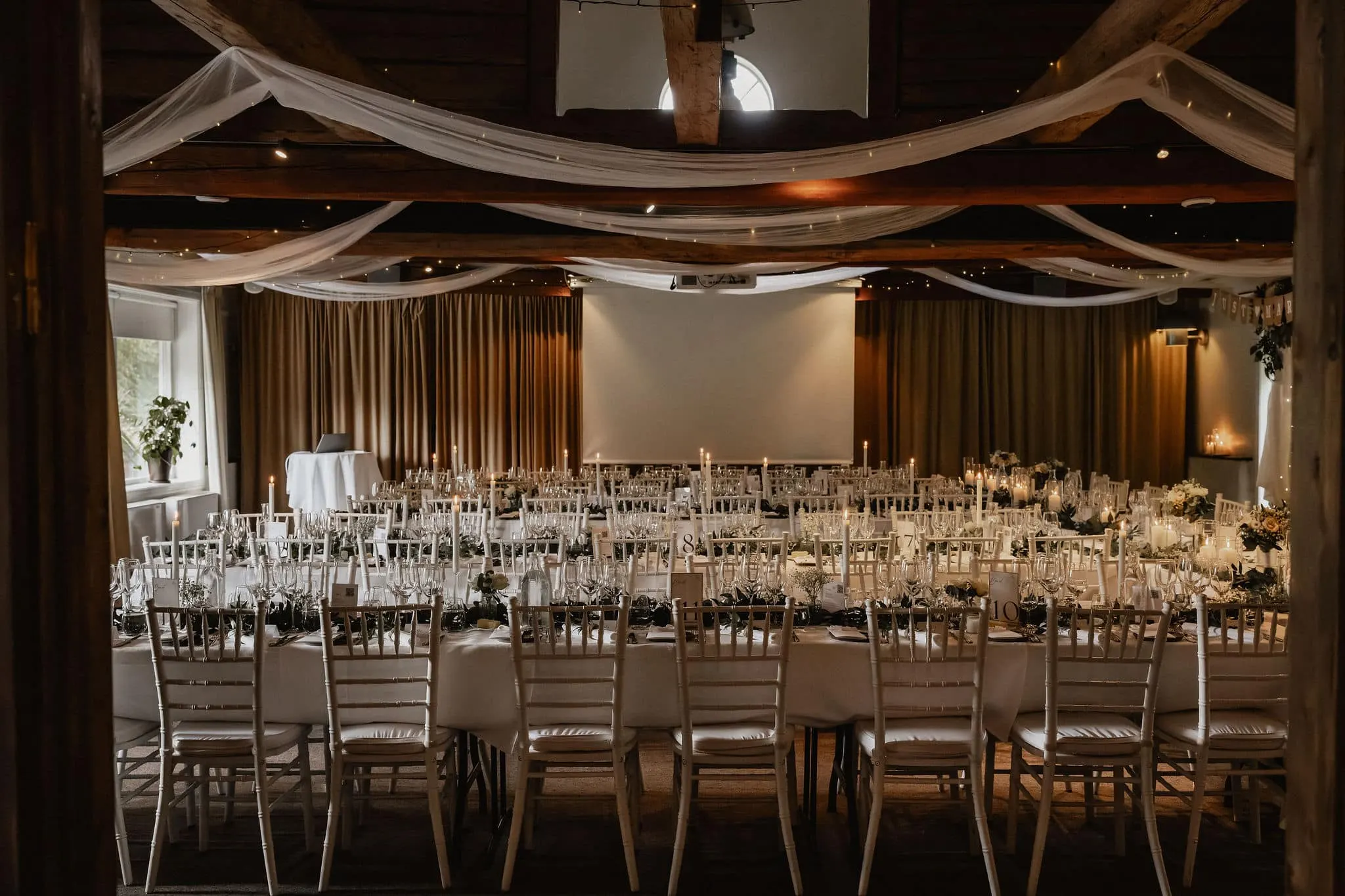 Brudklänning vid Mälaren