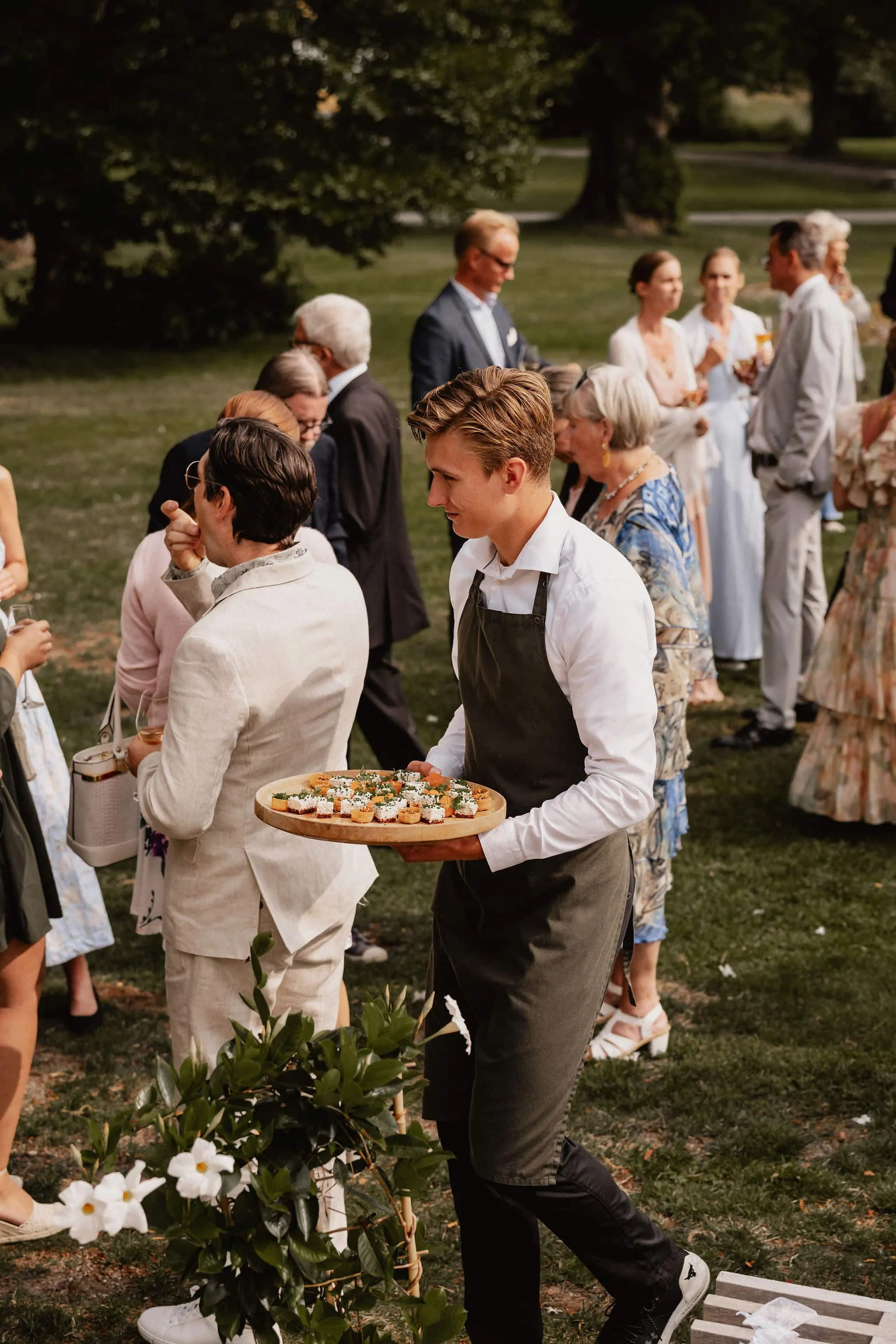 Gäster på terrassen